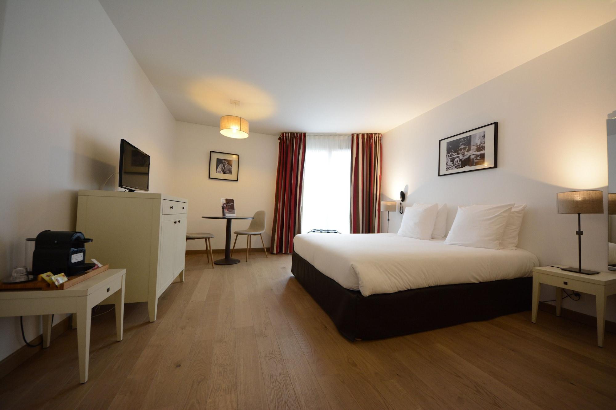 Hotel Cerise Chatou Exteriör bild