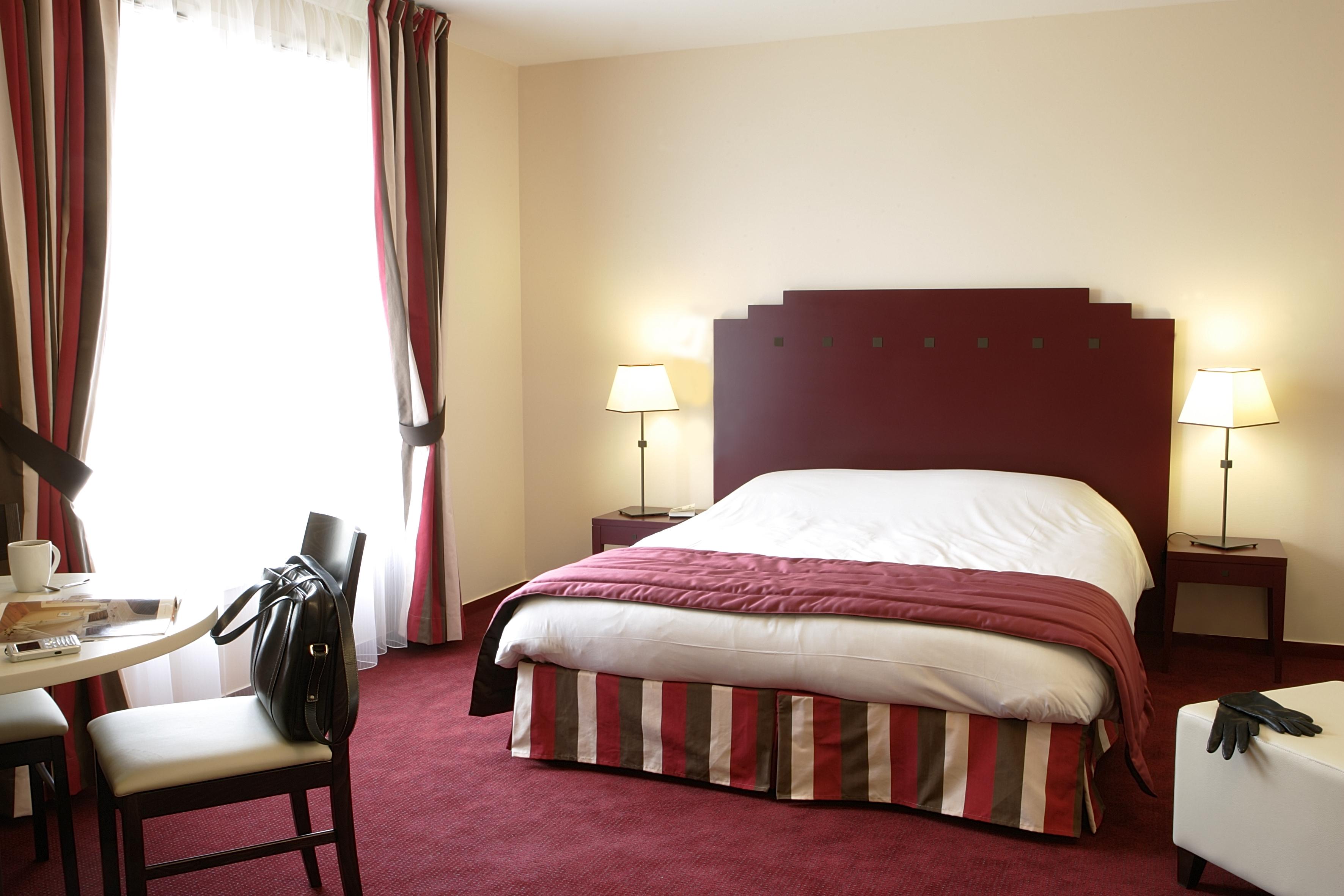 Hotel Cerise Chatou Exteriör bild