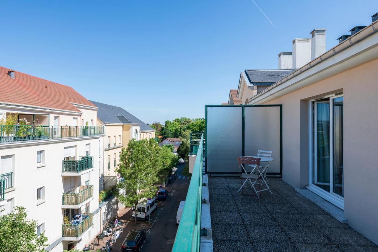 Hotel Cerise Chatou Exteriör bild