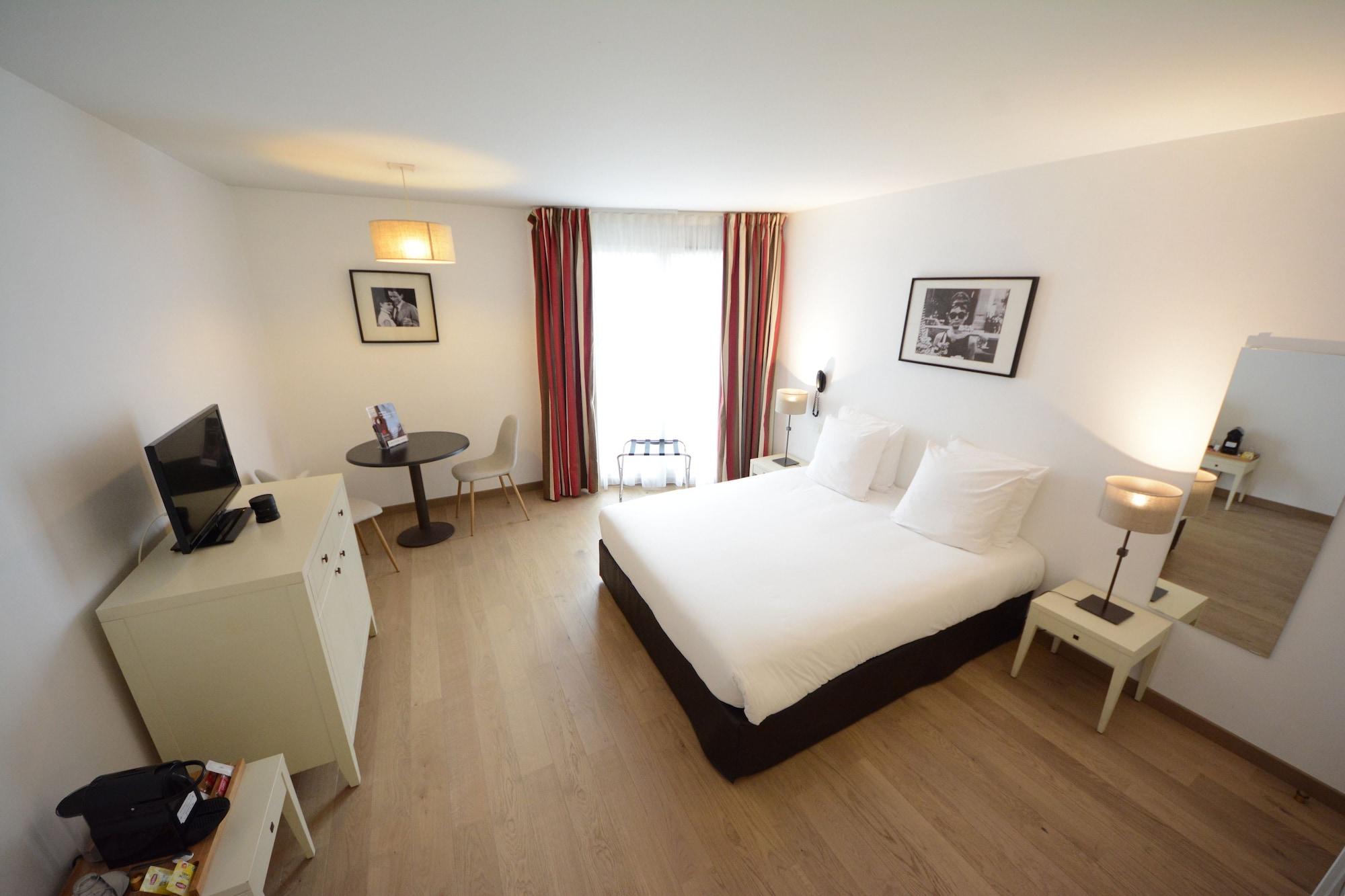 Hotel Cerise Chatou Exteriör bild